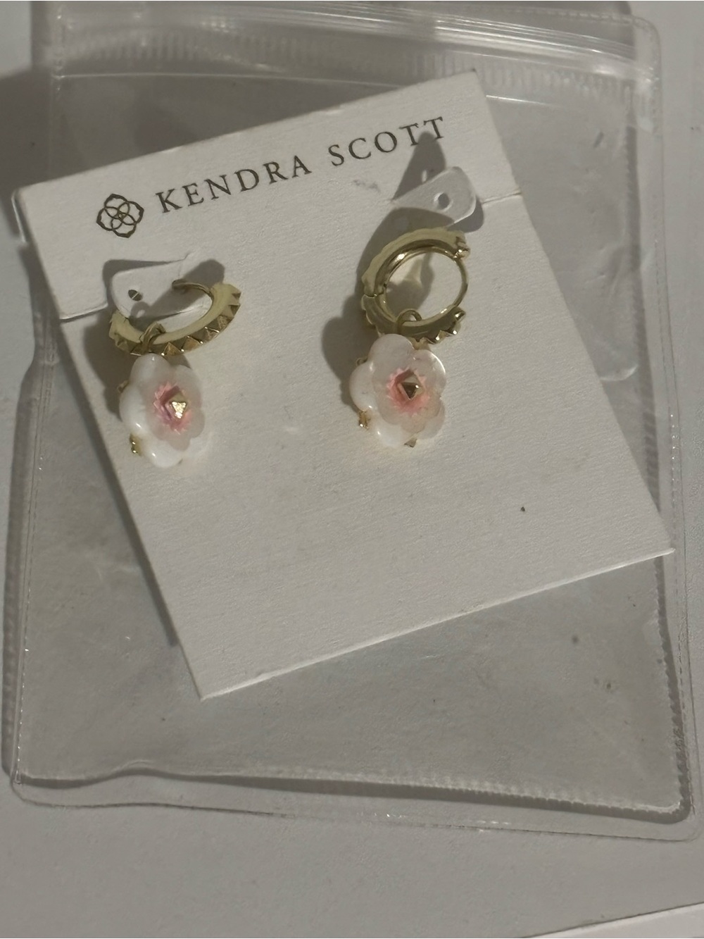 Kendra Scott Gold Hoop Earrings with White and Pink Daisy Flowers , NWT